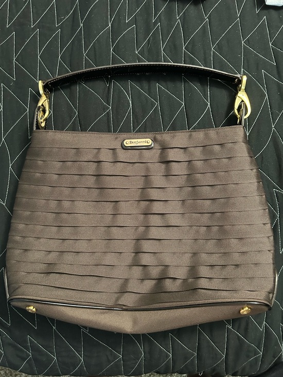 Eric Javits Handbags - EUC Eric Javits New York Chocolate Brown Pleated Shoulder Bag with Gold Accents
